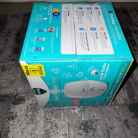Vicks 3 in 1 Humidifier, Diffuser, Night Light - Picture 2 of 6